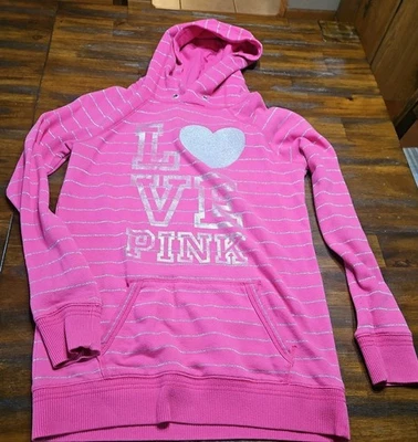 Sudadera con Capucha Rosa Victorias Secret Rayas Corazón Talla Pequeña De Colección Foto 1 de 4