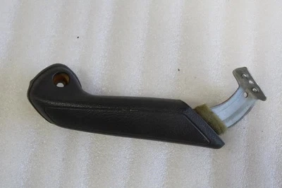 1990 1991 1992 1993 1994 SUBARU LEGACY LEFT FRONT DOOR TRIM PANEL HANDLE - Image 1 of 4