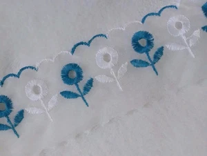 BTY transparente Organza Ösen Spitzenborte 2 in breit blau Gänseblümchen Retro 60er Vintage - Bild 1 von 6