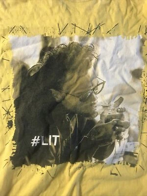 Chris Brown 2018 Heartbreak On A Full Moon Tour Shirt Size SM Small Nice Shape!  - Image 1 of 4