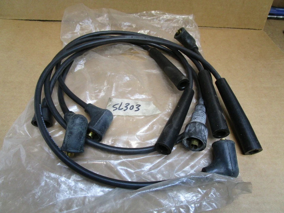 JUEGO DE PLOMO BUJÍAS DE ENCENDIDO MITSUBISHI COLT TREDIA VAGÓN ESPACIAL SL 303 Foto 1 de 1