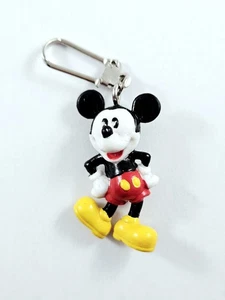PORTE-CLES - DISNEY CLUB VACANCES - Figurine MICKEY MOUSE Plastique 4cm - - Picture 1 of 2
