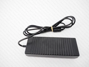 394900-001 120W AC Adapter 18.5V (317188-001) | REF - Afbeelding 1 van 1