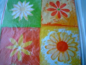 S19 SERVIETTENTECHNIK 1 Stk Serviette 4x BLUMENMOTIVE Anleitung im Text Malkunst - Bild 1 von 3