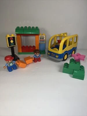 Lego Duplo 10528 School Bus 26 Pieces COMPLETE Set 2014, No Box Or Instructions - Image 1 of 4