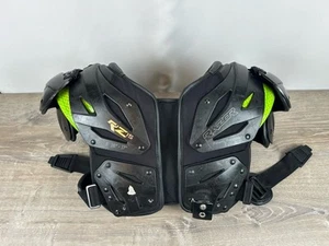 Gear Pro Tec RZ15 Razor Football Shoulder Pads Black Size Small 16"-17" - Picture 1 of 5