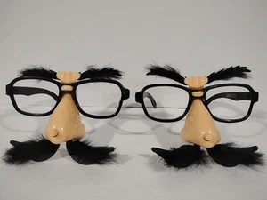 2 Vintage Toysmith Wind-up Funny Face Wiggling Eyebrows And Moustache - Picture 1 of 9