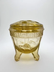 L.E. Smith Yellow Vaseline Glass Frog & Vase Greek Key & Birds Pattern GLOWS 4" - Picture 1 of 21