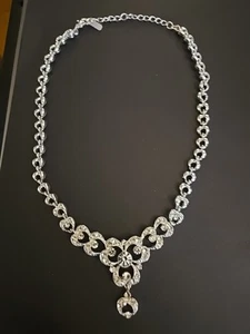 Collana piccola bavaglino pendente strass camrose e croce vintage sente 15"-18" - Foto 1 di 24