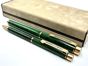FINE c1980 NOS? SHEAFFER TARGA 1038 LAQUE GREEN RONCE FOUNTAIN PEN BALLPOINT SET - Picture 1 of 18