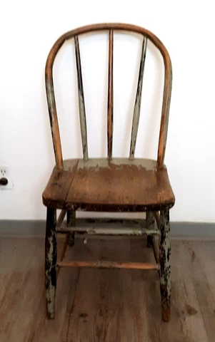 Antique hand made windsor chair with nice paint and patina Cover