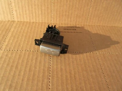 BMW 650I 2006 convertible guantera botón de liberación 10862510 plateado Foto 1 de 4