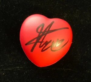COLECCIÓN CORAZÓN DE BAILE DE CONCIERTO ROJO Dilraba Dilmurat autografiada 2021 - Imagen 1 de 3