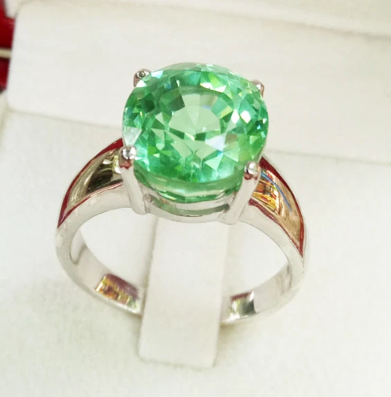 Anillo de boda Paraiba verde creado en laboratorio talla #7.5_925 plateado y con enchapado en G Foto 1 de 4