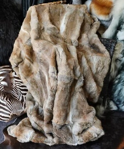 A Stunning Natural Brown  1800mmx 1600mm Rabbit Fur  Throw /Rug/ Blanket - Imagen 1 de 11
