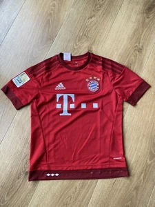FC Bayern München Jerome Boateng #17 2015/2016 Heim Trikot Gr. 164 NEU - Bild 1 von 2