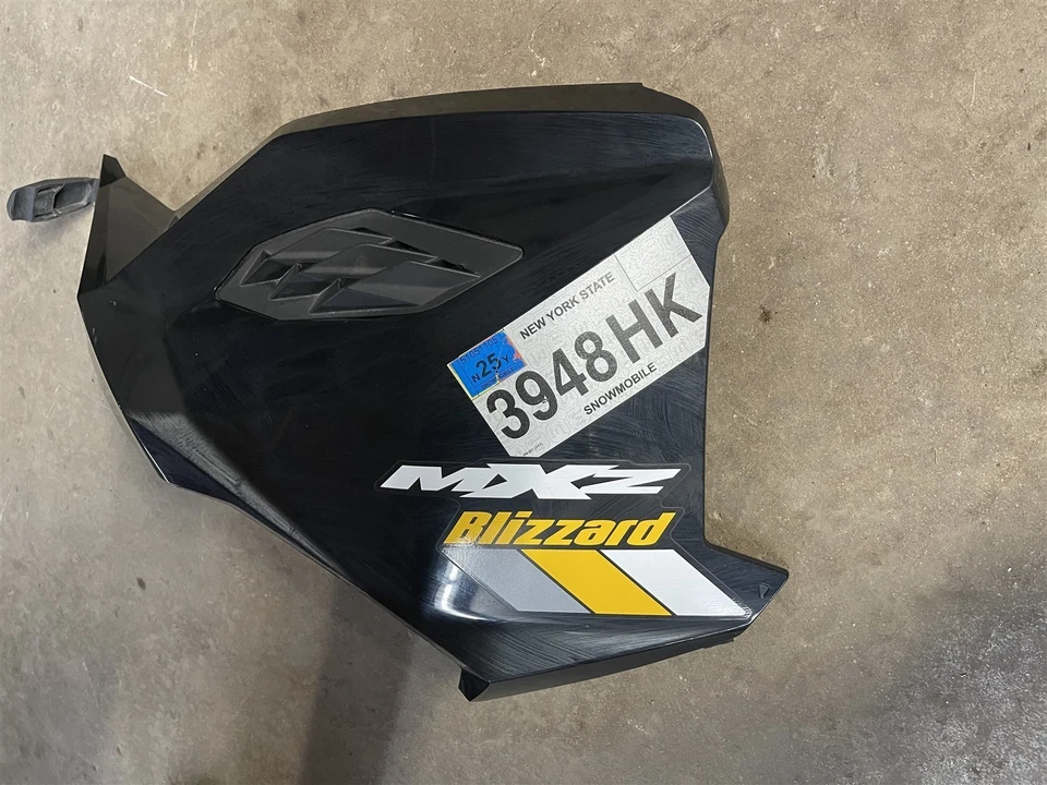 Panel lateral derecho Ski-Doo MXZ Blizzard 800 XS Renegade 600 Summit 13 14 15-19 OEM Foto 1 de 4