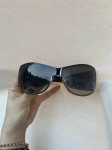 Women's Vintage Authentic Dolce & Gabbana (D&G) Grey Wrap Around Sunglasses - Picture 1 of 6
