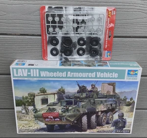 TRUMPETER 1/35 CANADIAN LAV-III WHEELED ARMOURED VEHICLE MODEL KIT 01519 & TIRES - Picture 1 of 18