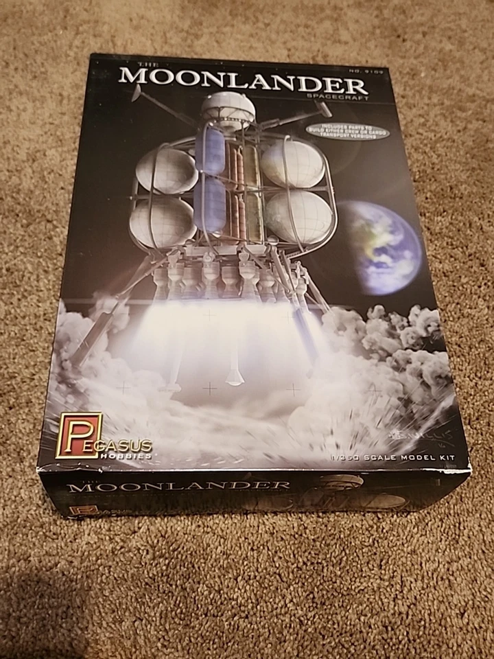 Pegasus 1/350 The Moonlander Spacecraft Model Kit Pgs9109