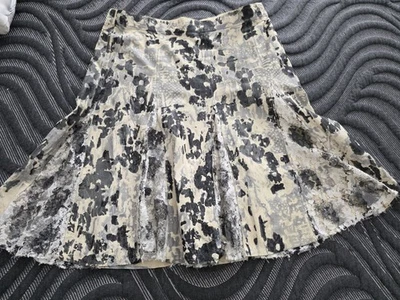 FALDA IISLI CUERO Y ENCAJE TALLA 10 Gris Crema Cremallera Foto 1 de 4