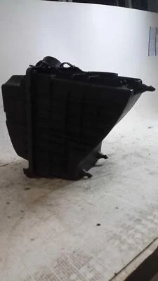 Used Air Cleaner Assembly fits: 2022 Ford Transit 250 VIN 8 8th digit Grade A Foto 1 de 4
