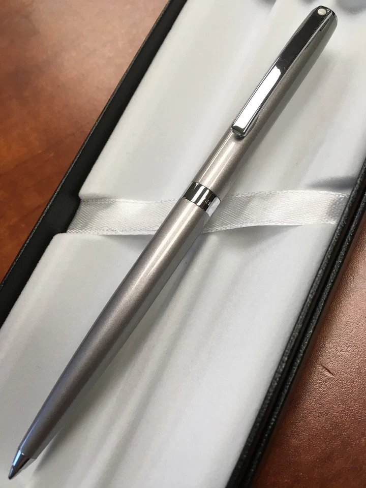 Sheaffer Sagaris Metallic Silver Ballpoint Pen
