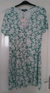 LADIES MISSGUIDED SUMMER DRESS .GREEN. UK SIZE 14. - Picture 1 of 4