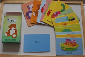 'Juguetes' Tarjetas Usborne para Bebé Nuevas Tarjetas con Caja Desgastada - Imagen 1 de 3