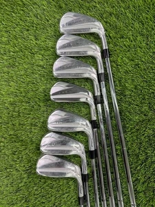 RH Titleist CNCPT CP-03 4-PW Dynamic Gold 105 X-Stiff - Picture 1 of 14