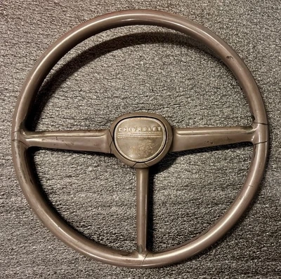 1947 - 1953 Chevrolet Pickup Truck 18" Steering Wheel Original 3100 &Horn Button - Image 1 of 4