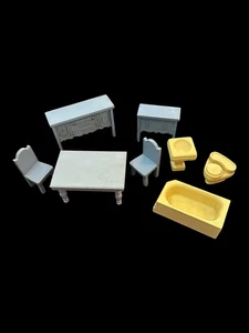 Muebles de madera miniatura vintage para casa de muñecas cofres de baño sillas de mesa - Imagen 1 de 3