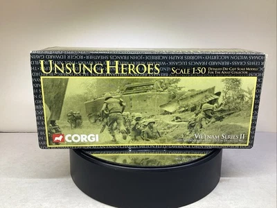 Corgi 1/50 M35A1 "Deuce And a Half" 2.5 Ton Truck  - U.S.M.C. Series II ac91508 - Image 1 of 4