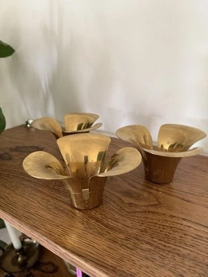 3 soportes apilables de latón diseño IKEA STILLHET Tealight/votivos 3"H x 5,5"W Foto 1 de 4