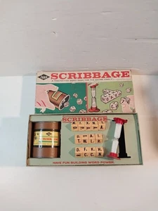 Vintage Scribbage Dice Word Family Game E.S. Lowe (Complete) No 954 - Picture 1 of 6
