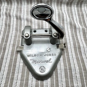Vintage Wilson Jones Marvel Two 2 fori punzone modello 331 made in USA Chicago - Foto 1 di 5