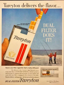 1961 Tareyton Cigarettes Vintage Print Ad Couple Fishing on the Beach - Picture 1 of 1