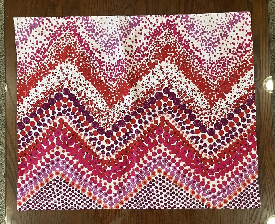 Trina Turk um par 23" x 28" branco vermelho roxo laranja pontos Chevron Design - Imagem 1 de 4