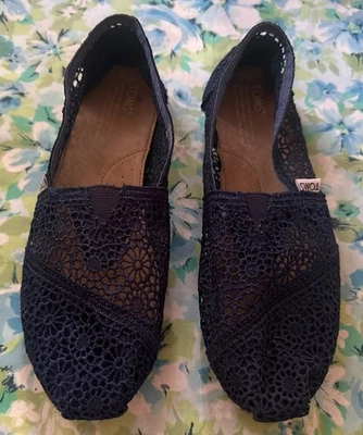 Zapatos planos informales sin cordones Toms Classics azul marino Marruecos crochet para mujer talla 9 Foto 1 de 4