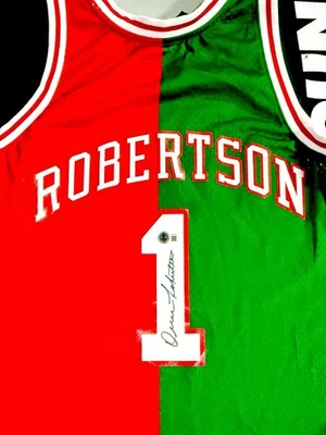 Oscar Robertson Signed Jersey Split Mitchell & Ness Beckett Milwaukee Bucks - Image 1 of 2