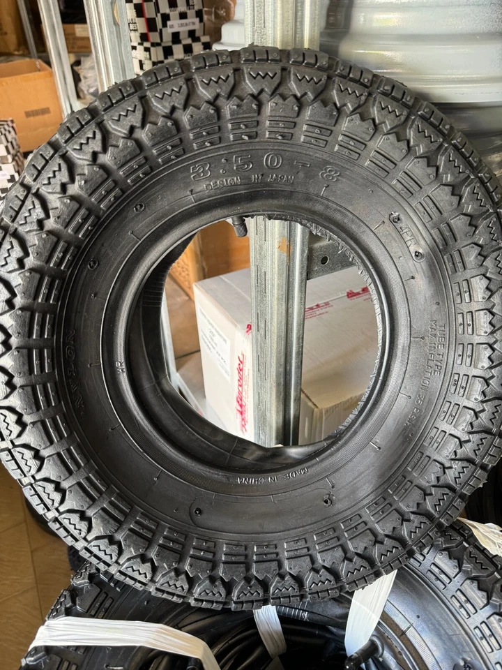 Set (copertone+camera) 3.50-8 tassellato 4 tele Union - Immagine 1 di 1