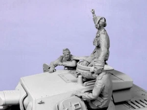 Tank Model TN-35088 1/35 German Tank Crew DAK 1941 - Picture 1 of 7