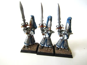 A5 WARHAMMER FB /OLD WORLD HIGH ELF REALM -SWORD MASTERS OF HOETH PAINTED METAL - Picture 1 of 3
