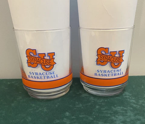 Set of 2 Vintage Getty Souvenir 10 Years of Big East 10 oz Glass Syracuse Cover