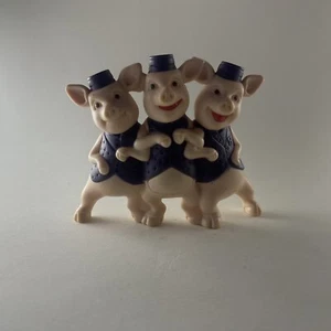SHREK FOREVER AFTER 2010 THREE LITTLE PIGS McDONALDS HAPPY MEAL TOY CAKE TOPPER - Picture 1 of 2