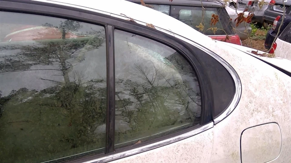 Driver Left Rear Door Vent Glass Fits 98-05 LEXUS GS300 26677 - Imagem 1 de 1