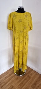 Sonder Studio Yellow Star Dress Size 18 Relaxed Long Short Sleeve Round Neck - Picture 1 of 8
