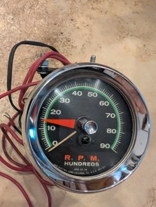 Sun 9000 RPM Tach Tachometer Gauge w/ Chrome Cup & Mount 897-011 SST-90 Vintage - Picture 1 of 5