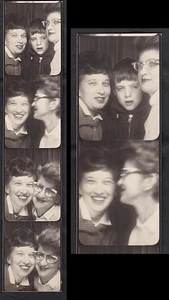 NERD BOY GETS SANDWICHED by BOOZE LUNCH WOMEN ~ 1960s PHOTOBOOTH PHOTO STRIP - Picture 1 of 3