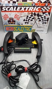Controladores Micro Scalextric Powerbase Track Start/Acabado G8025W 1:64 usados regalo - Imagen 1 de 20
